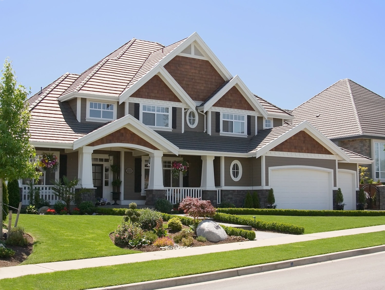 highlands ranch roofing company brown house