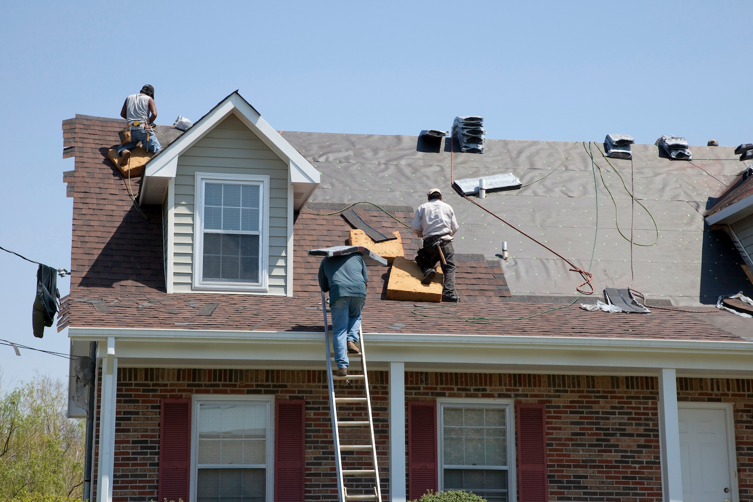 manitou roofing company workers